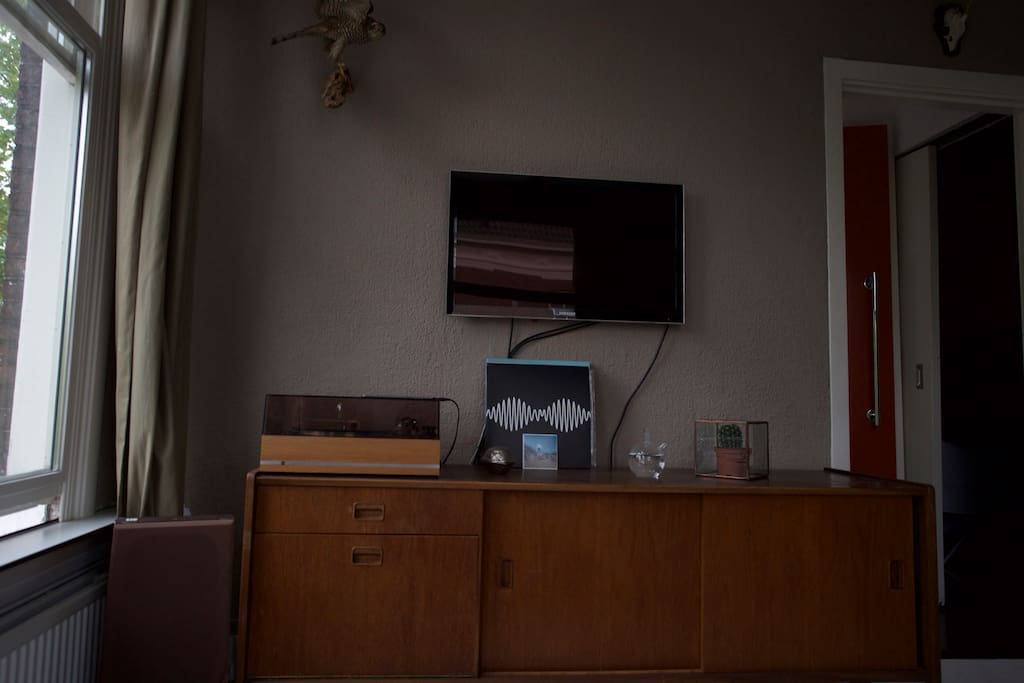 tv and record player