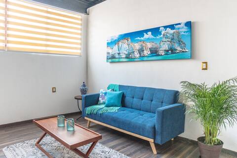 Successful Airbnb property: "My Refuge"-Beautiful Loft Studio, Historic Center in Barrio De San Sebastián