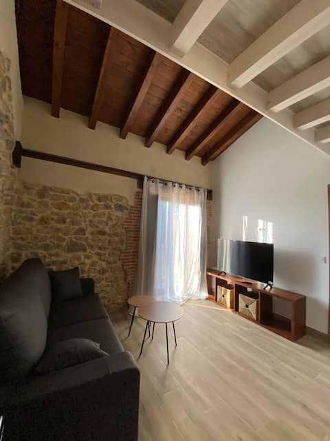 Propiedad de Airbnb exitosa: La Casa De Allá 2 Apartments en Santillana Del Mar