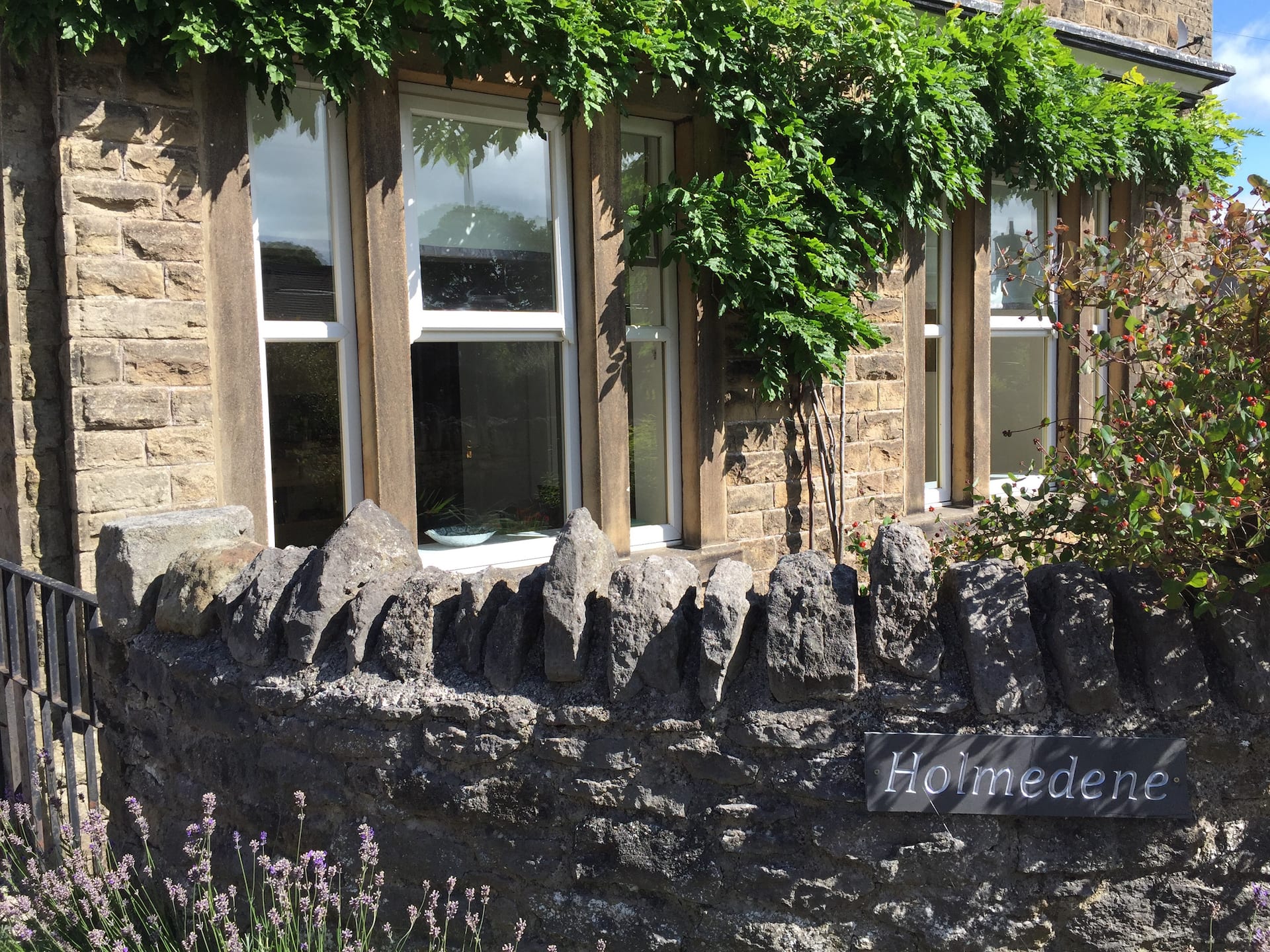 Beautiful Apartment in large detached home