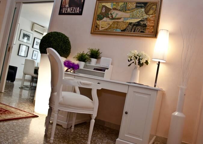 My House for You in Venice 027042LOC03195