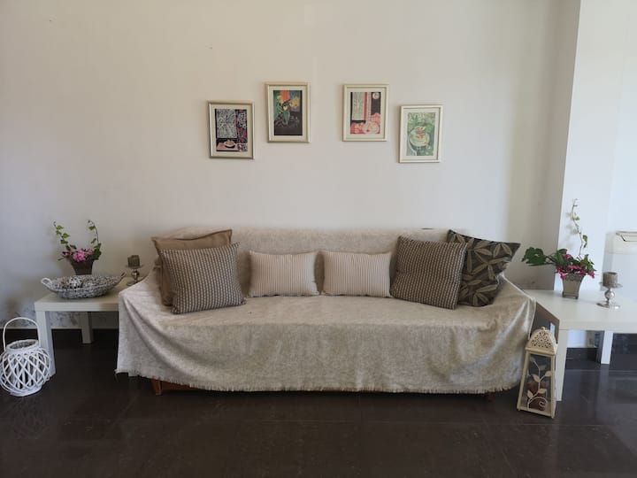 მისაღები ოთახი