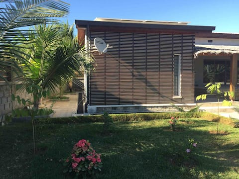 Comfortable villa, secure plot in Majunga