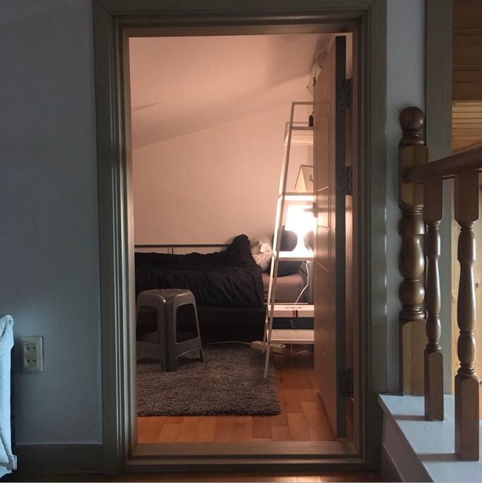 The guest room
