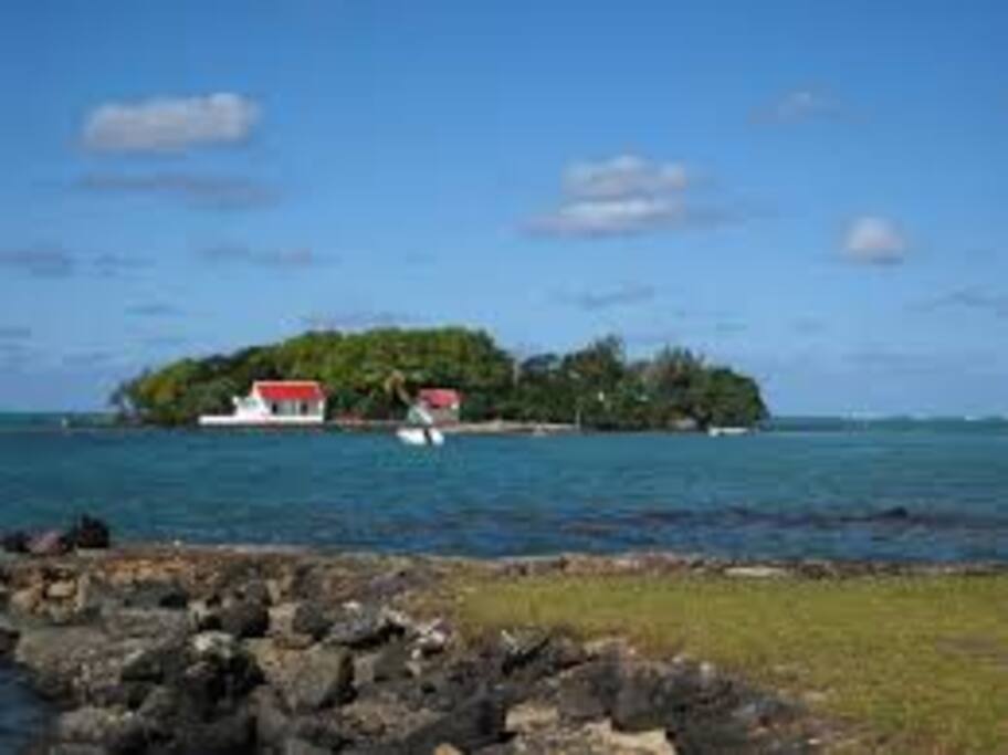 Mahebourg Waterfront .