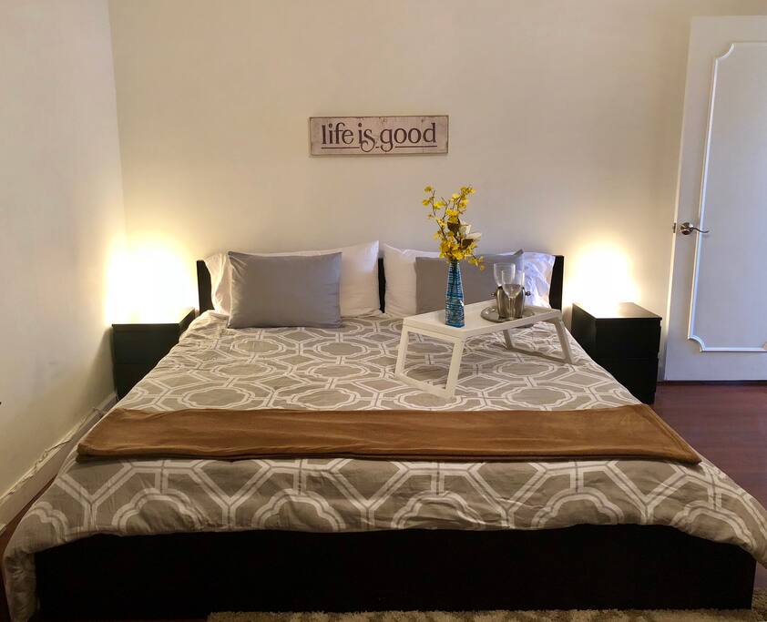 King size bed