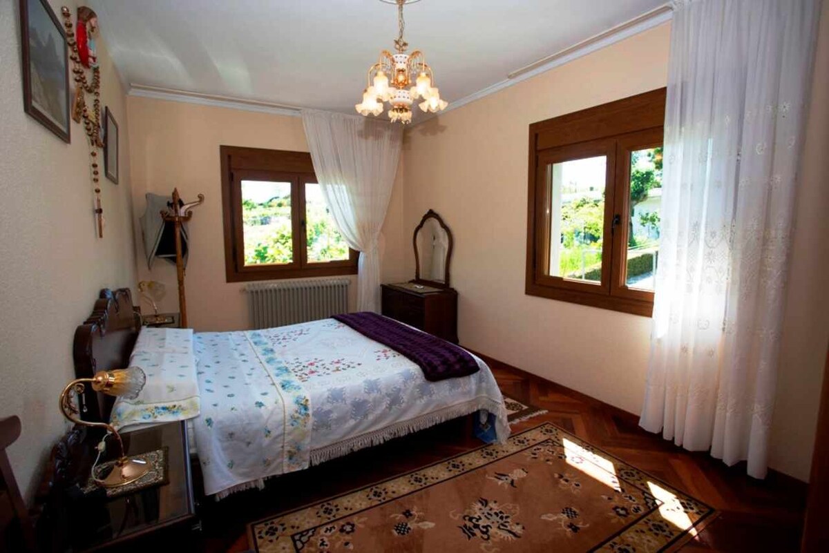 Dormitorio I, vistas