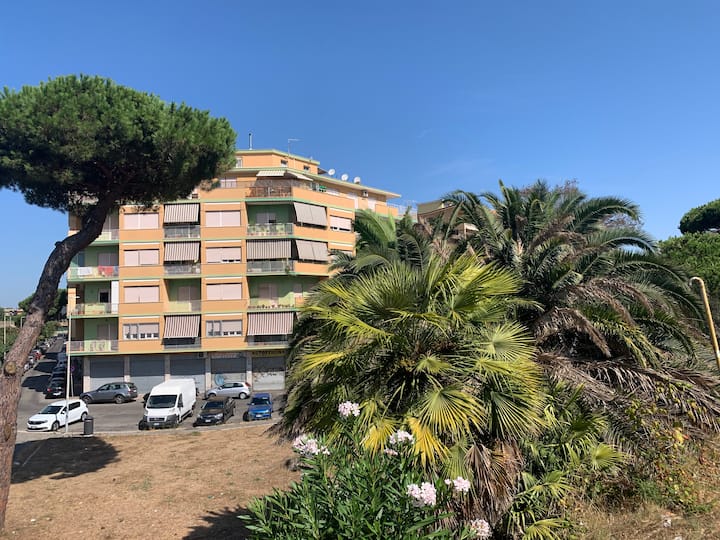 Roma (Ostia), Grandissimo E Bellissimo Attico - Italien
