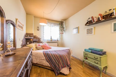 Beautiful downtown apartment