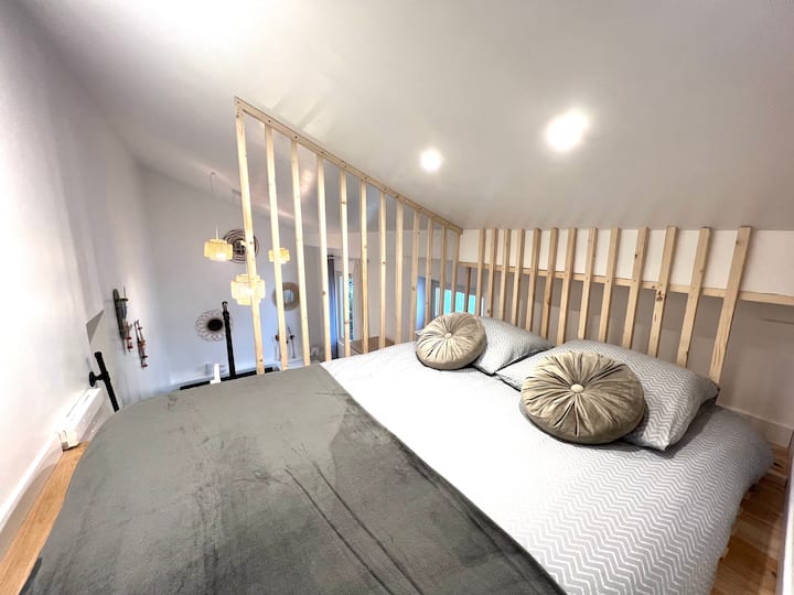 Dhoma mesatare e gjumit.