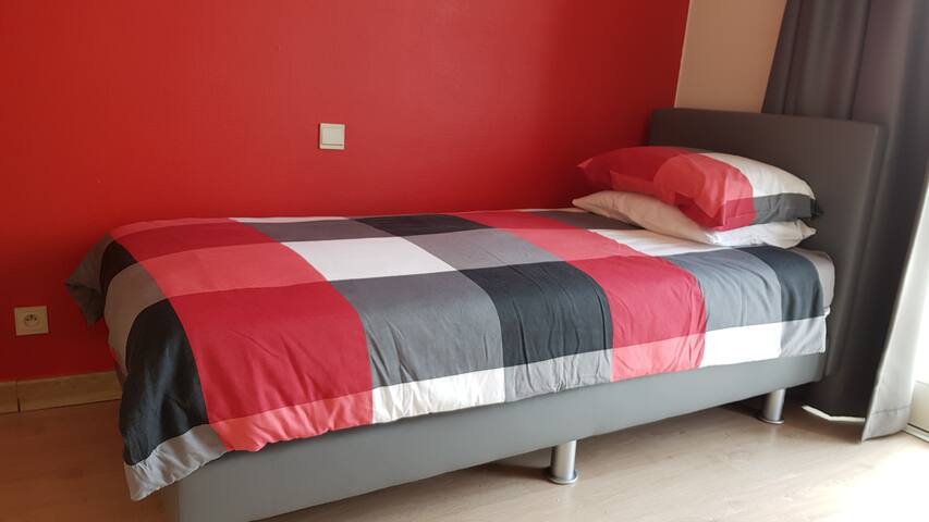 Cozy, centrally located room for rent.