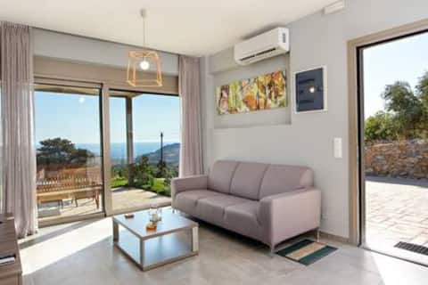 Successful Airbnb property: Villa Aias in Δήμος Αγίου Βασιλείου