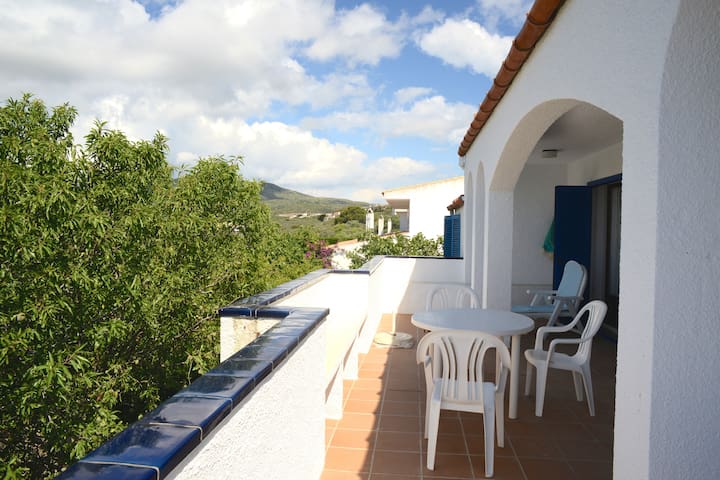 House with garden and private pool