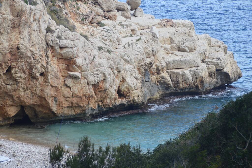 crique accessible pour bon marcheur et sportif