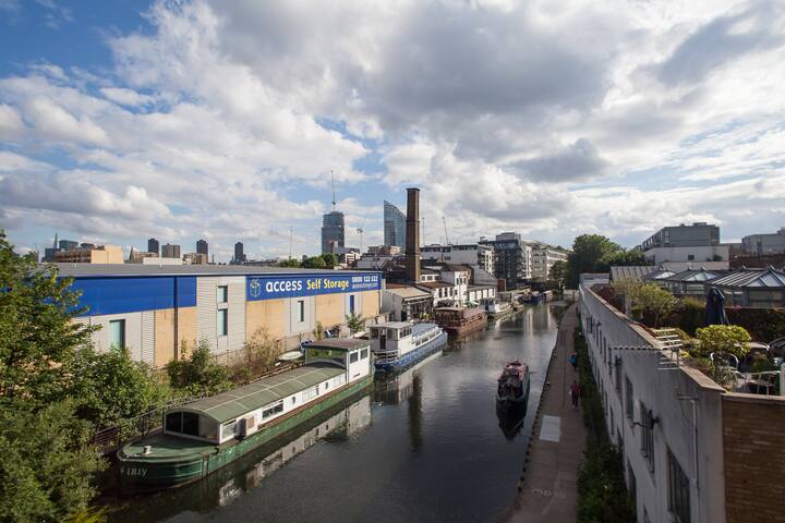 Spacious loft house with roof top on canal gallery image 4