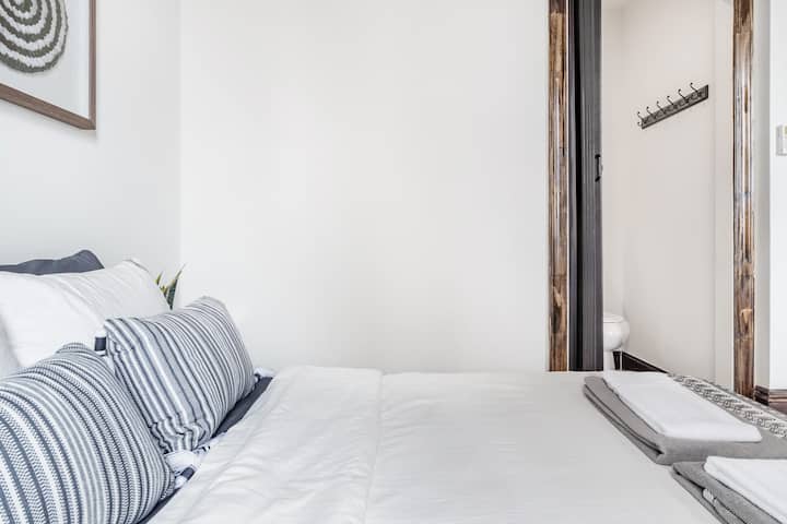 Cozy And Private Studio Apartment At Spring Garden Apartments For Rent In Philadelphia Pennsylvania United States