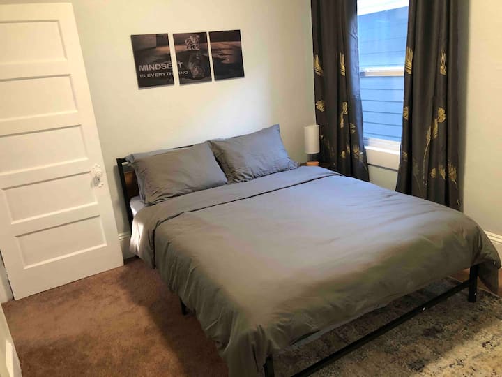 Dormitorio 2, cama queen