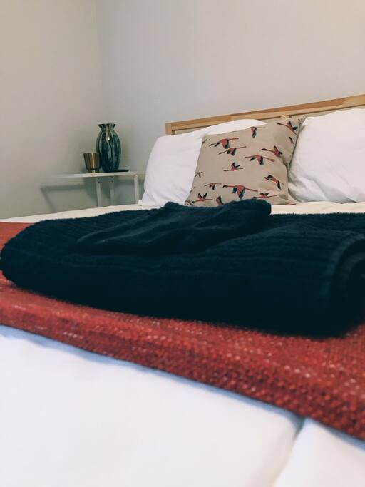 Queen Bed