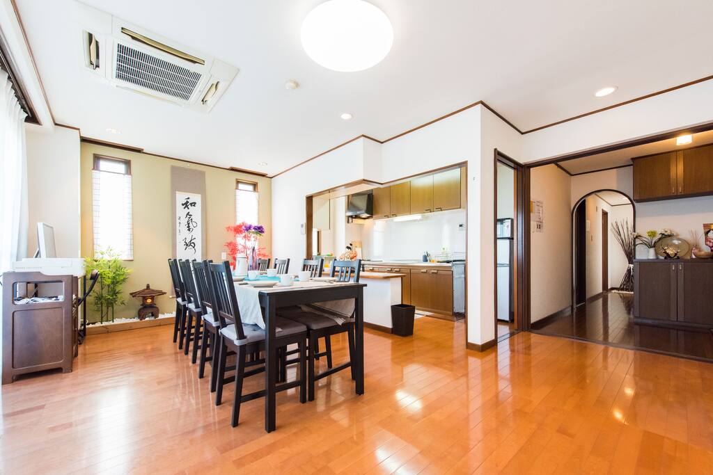 Spacious living room for big groups