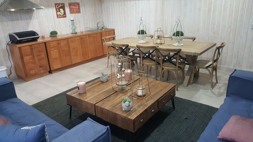 Entire home with 1 bedrooms in Pucon - Departamento estudio con vista al volcán