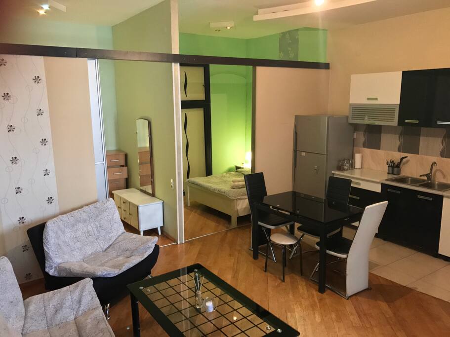 Common Space: living room, kitchenette
