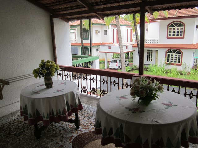 Private 2 BHK Villa by Betalbatim Beach Goa
