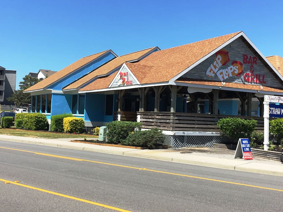 Flip Flop Bar and Grill is next door to Shipwatch Pointe!!