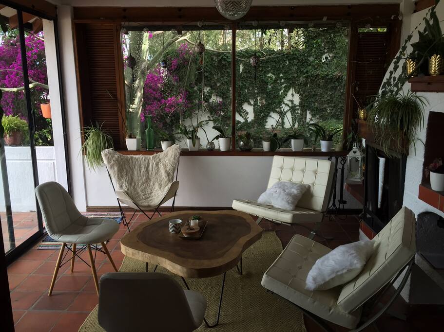 Indoor fire place with terrace (upstairs)