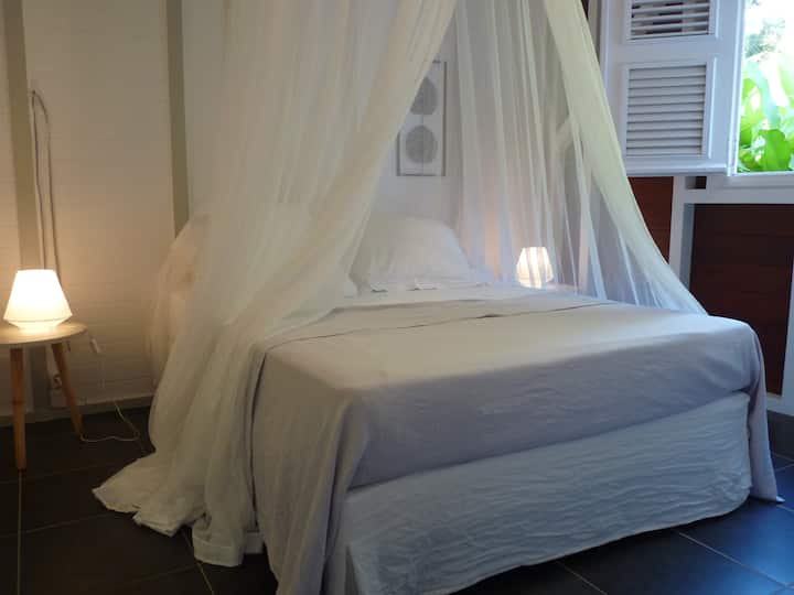 房子后方1号卧室