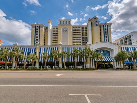Awsome Oceanfront 1 Bedroom @ popular resort