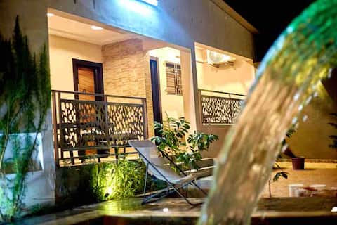 Furnished 4-room villa + private pool - Top deal.