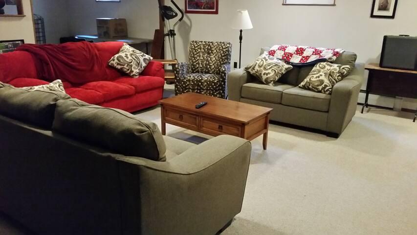 Mid-century modern close to Montana's Capitol.