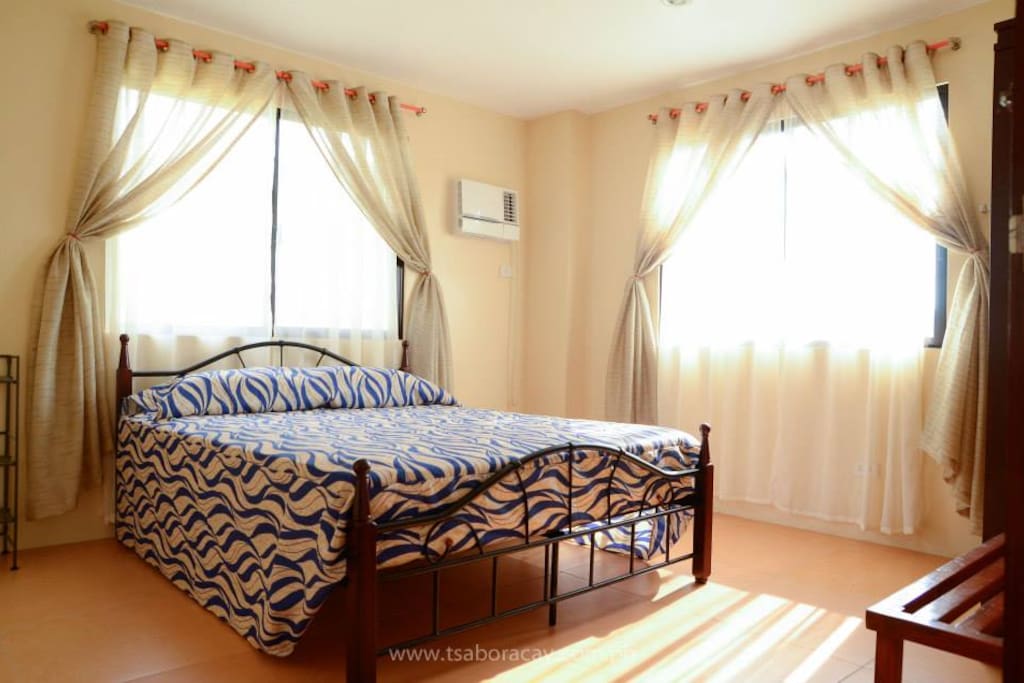 second room queen size bed