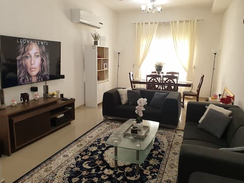 Private Apt + King Bed + Wifi + BeIN TV + Parking_