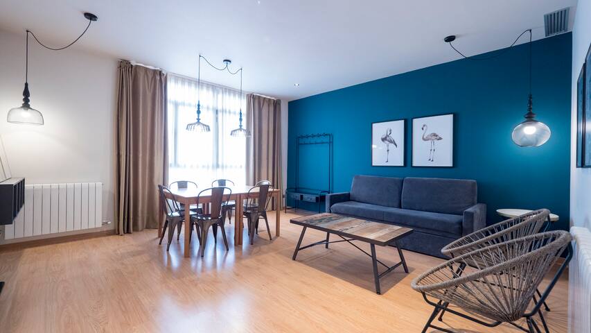 spacious 3 bedroom apartment in Sants all included gallery image 2