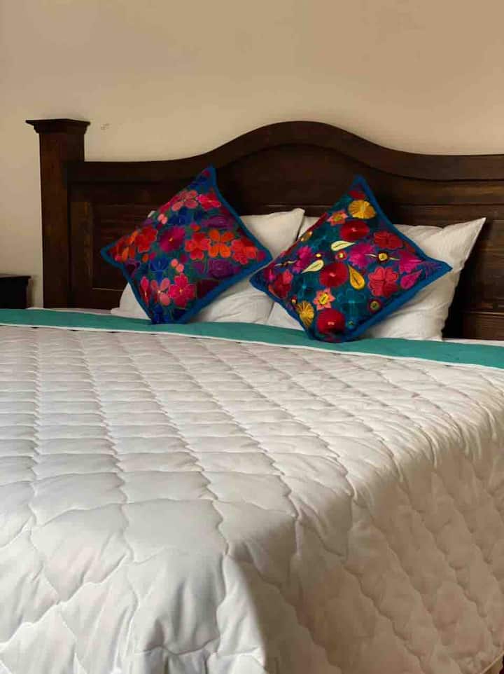 Schlafzimmer 1