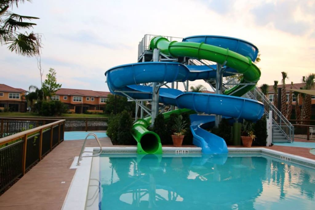 Regal-Oaks-Resort-Pool-With-Slide-2