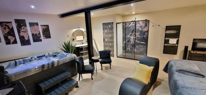 L'atelier Chambre Avec Jacuzzi Privatif Normandie - Saint-Lô