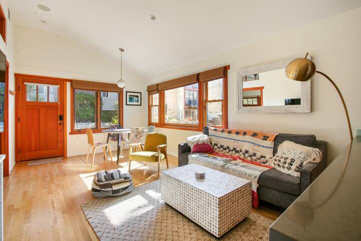 Venice Beach House w Ocean View & Private Yard!