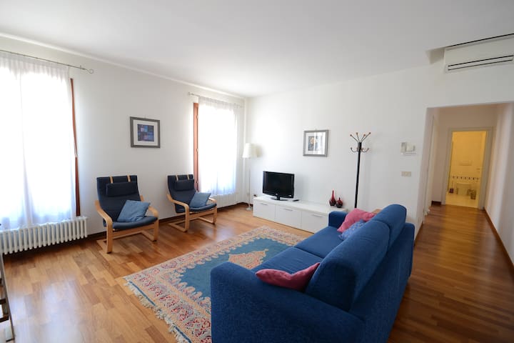 Luxury Apartment 4 people St. Mark’s Square