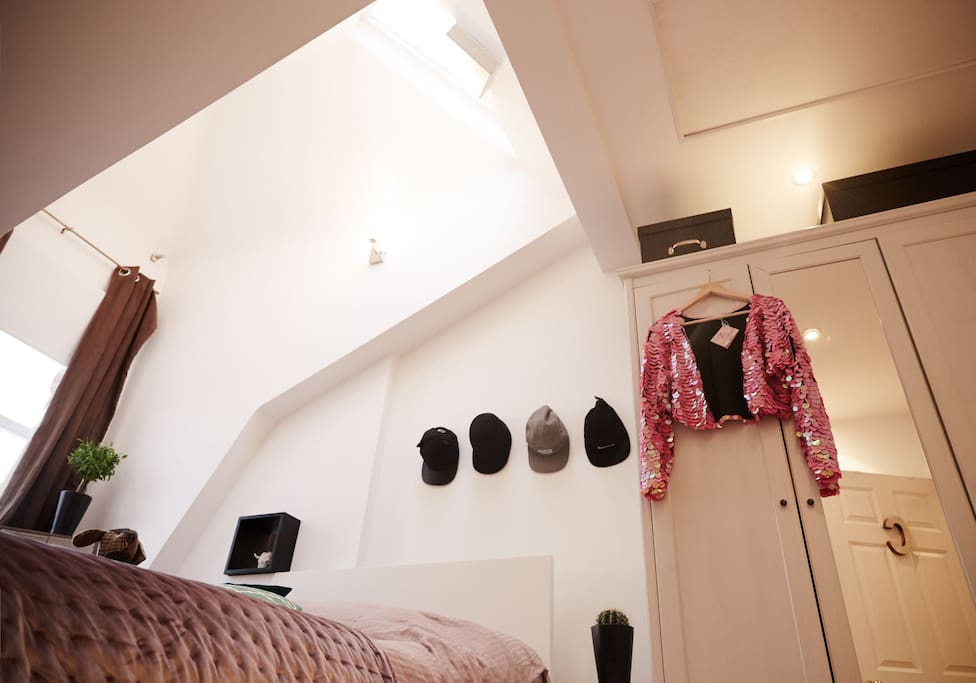 The double bedroom.