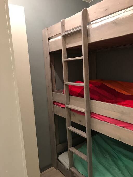 3 persoons stapelbed