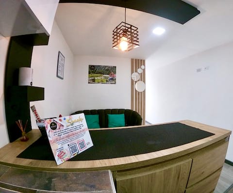 Top Airbnb: Apartment with balcony perfect for relaxing and resting in Kennedy