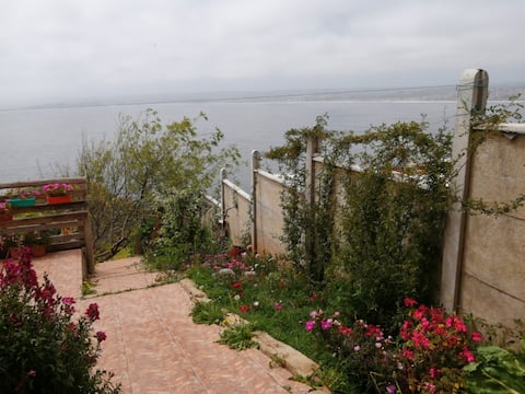 A hidden paradise in the cliffs of Cartagena