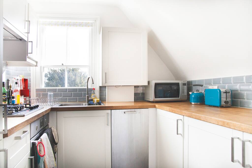 Newly fitted kitchen.