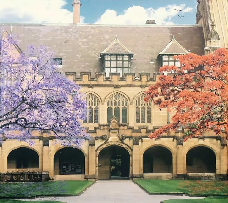 Image of The University of Sydney, not my place =D