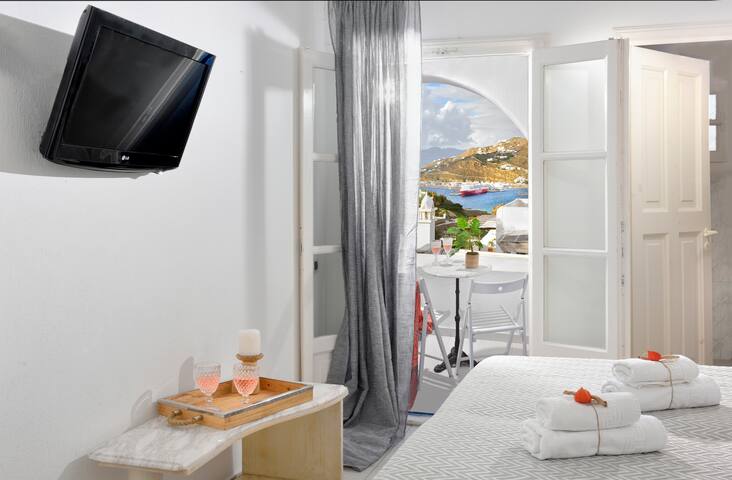 Mykonian Secret with sea view in Mykonos town