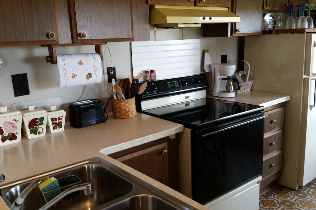 Fully stocked Kitchen