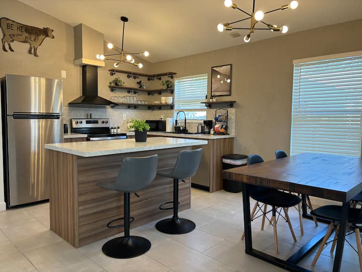 Miami Centric House 3bed 2bath Bbq 15min Beach - Miami, FL