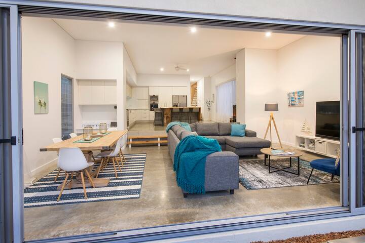 Rangeview Retreat Old Dunsborough gallery image 2